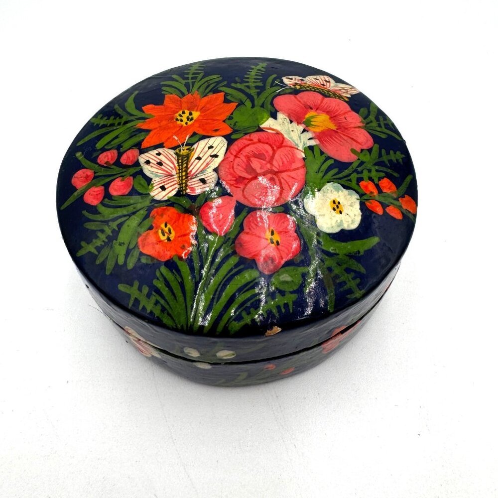 Vintage Papier Mache Trinket Box Hand Painted Lacquered Black Pink Floral circle